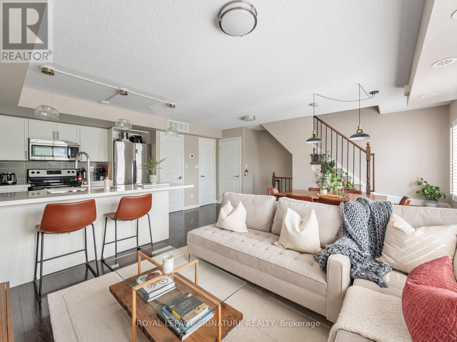 #232 10 FOUNDRY AVENUE - 6