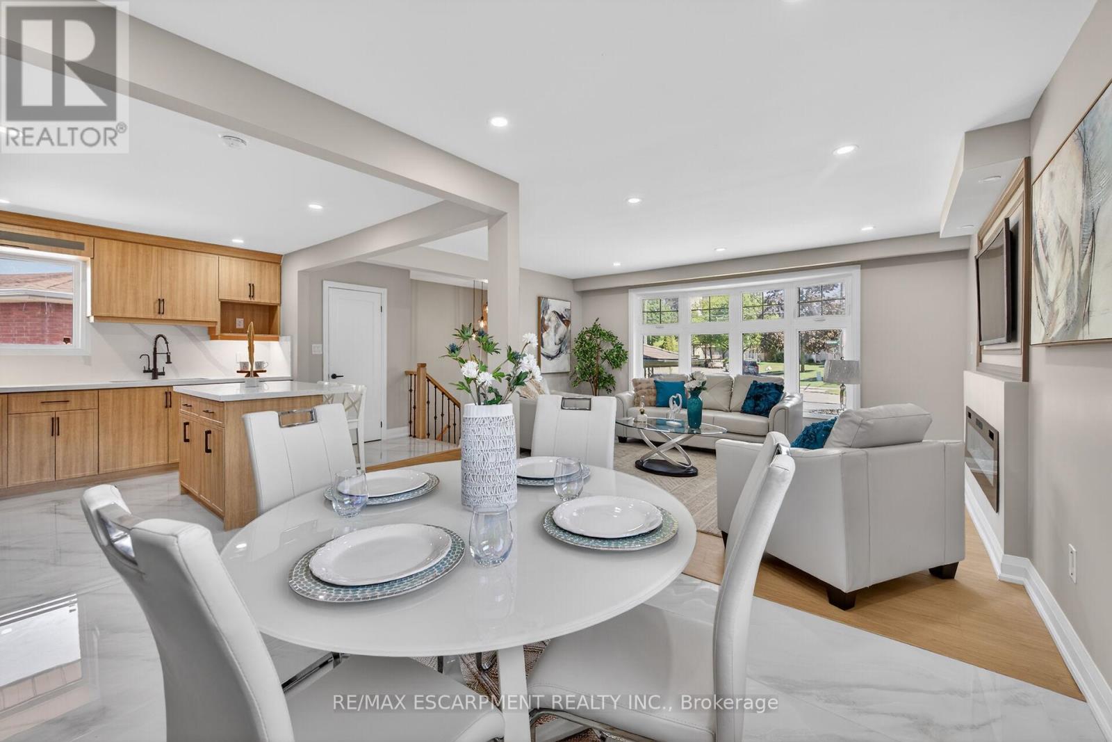 83 RIVERDALE DRIVE - 13