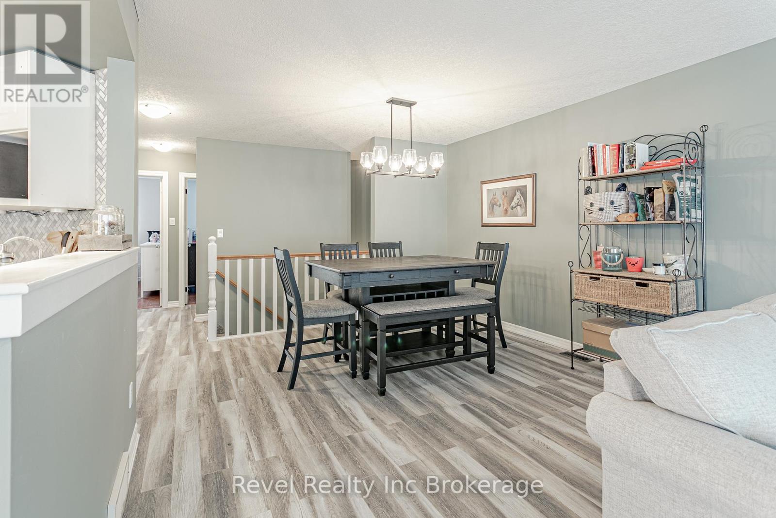 234 THAMES STREET N - 13