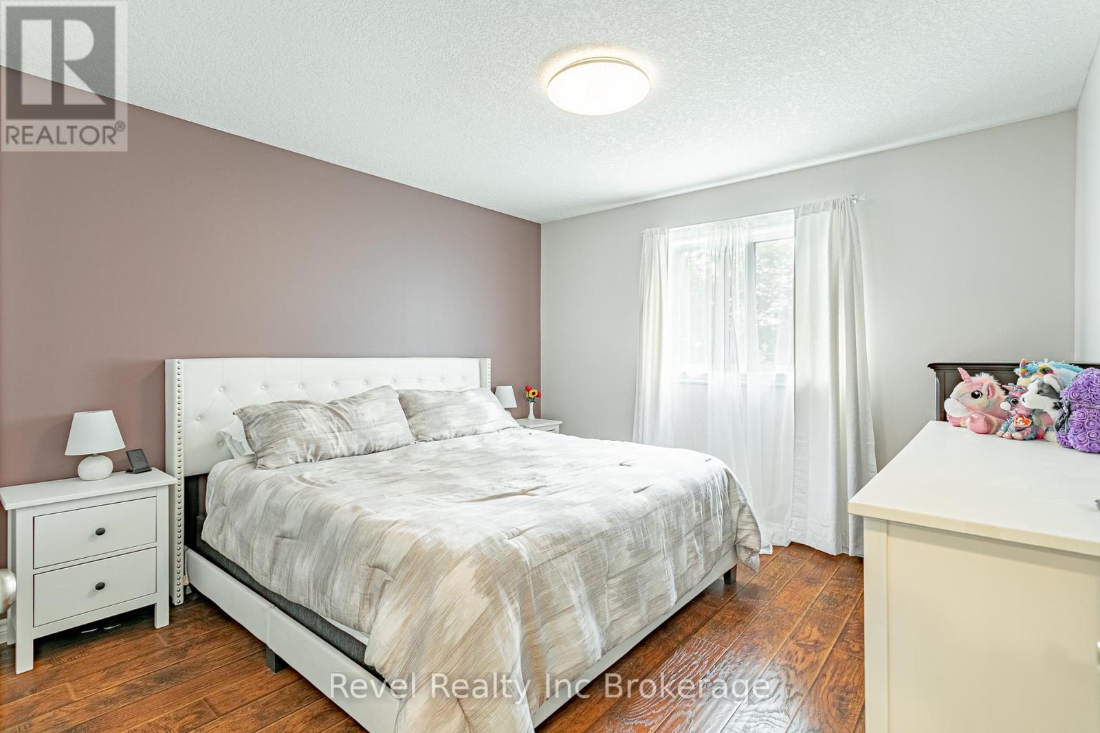 234 THAMES STREET N - 17