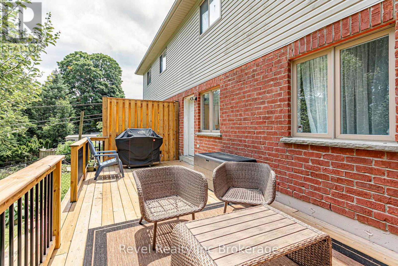 234 THAMES STREET N - 27