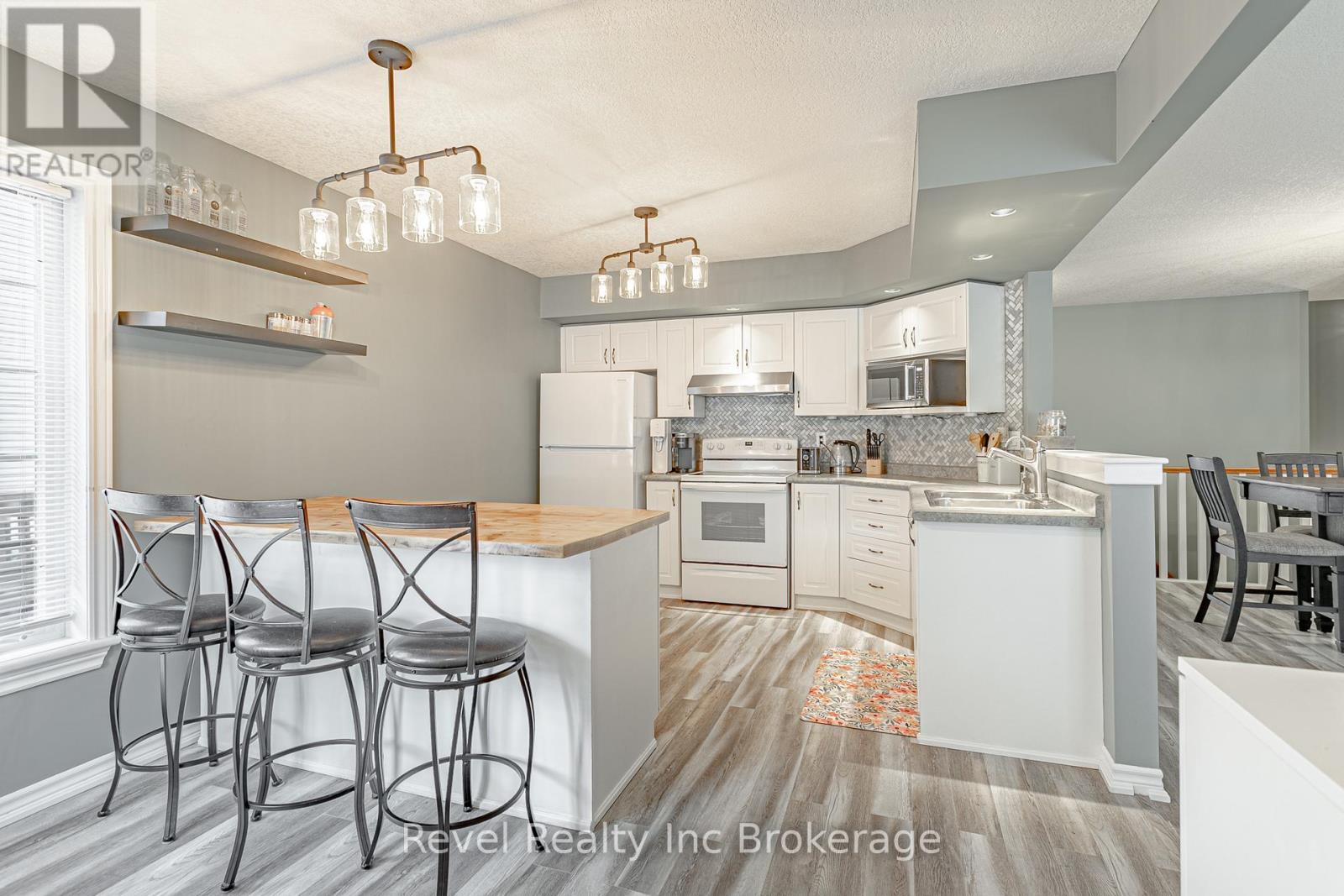 234 THAMES STREET N - 3