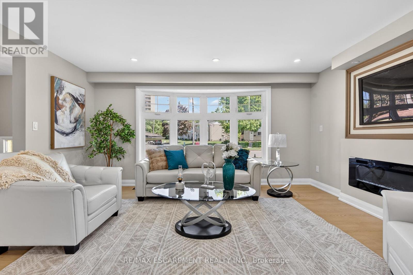 83 RIVERDALE DRIVE - 15