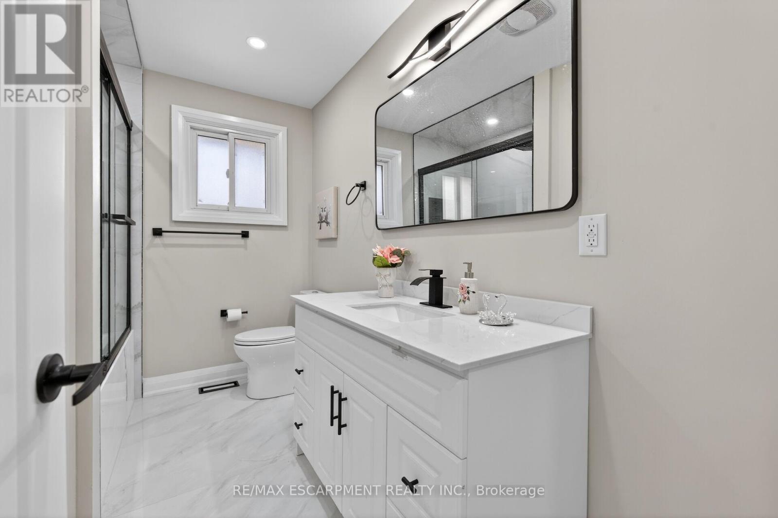 83 RIVERDALE DRIVE - 22