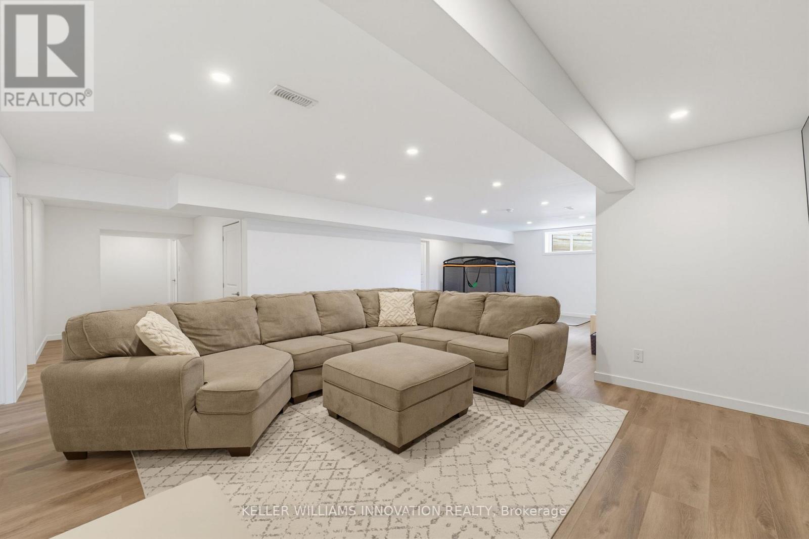 680 ROGERS ROAD - 26