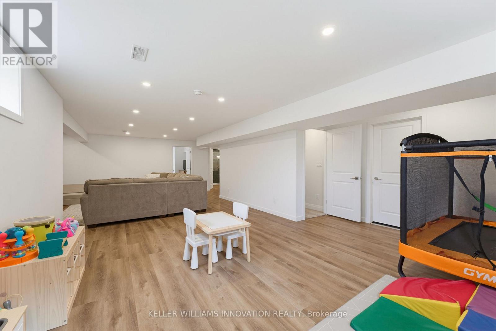 680 ROGERS ROAD - 27