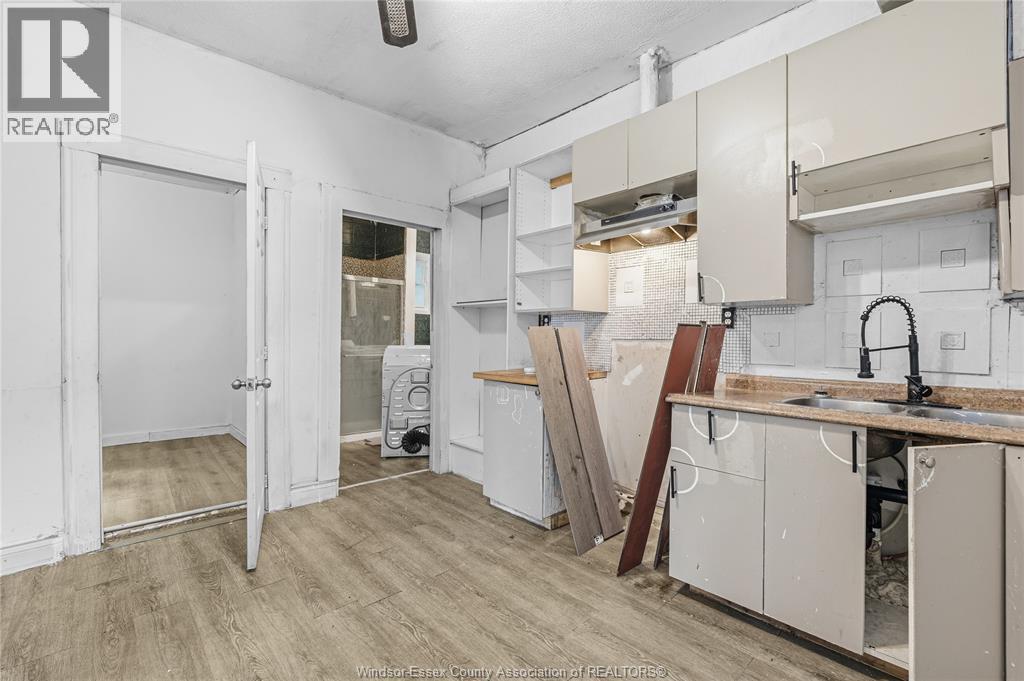 722 BRANT STREET - 6