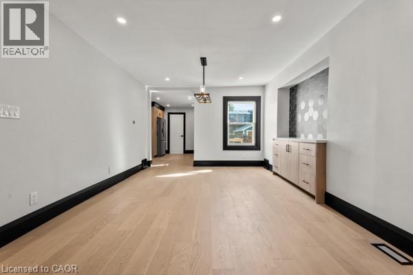 105 ROTHSAY Avenue - 13