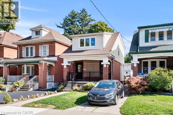 105 ROTHSAY Avenue - 4
