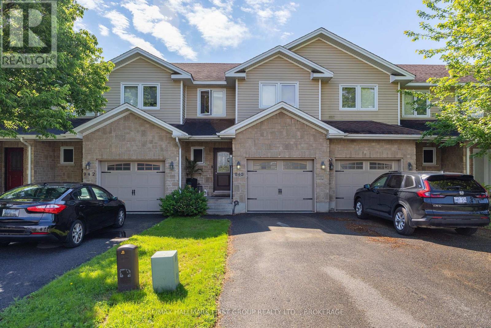 940 SWANFIELD STREET - 2