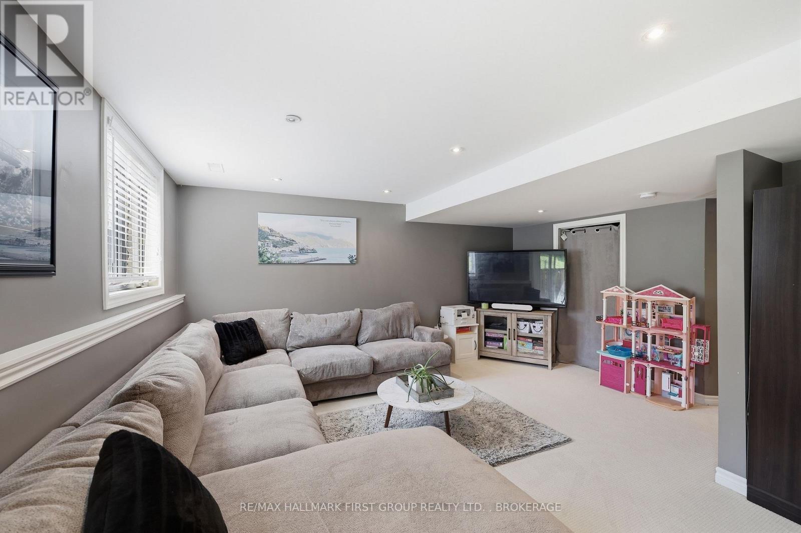 940 SWANFIELD STREET - 34