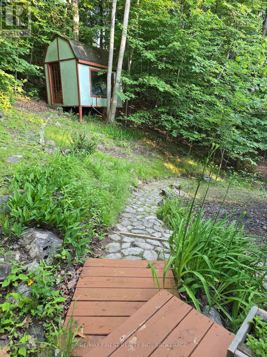 1066 MOUNTVALE POINT ROAD - Image 33