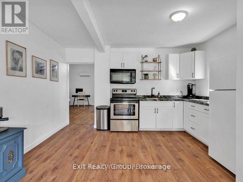 109 PRINCE EDWARD STREET - 10