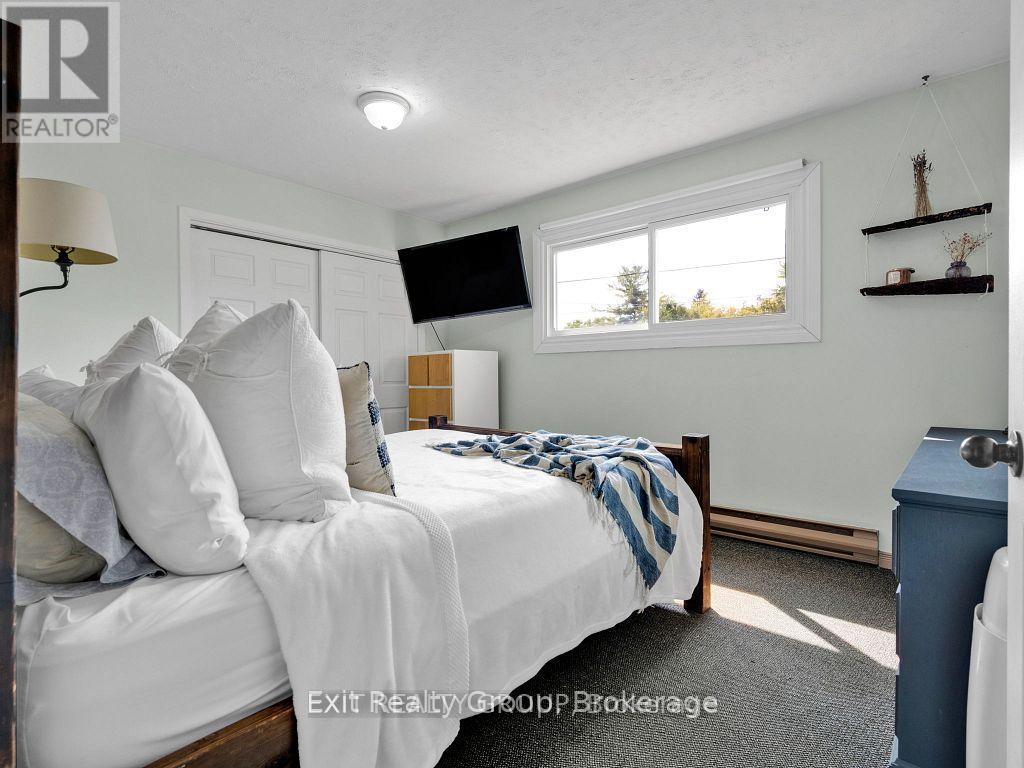 109 PRINCE EDWARD STREET - 18