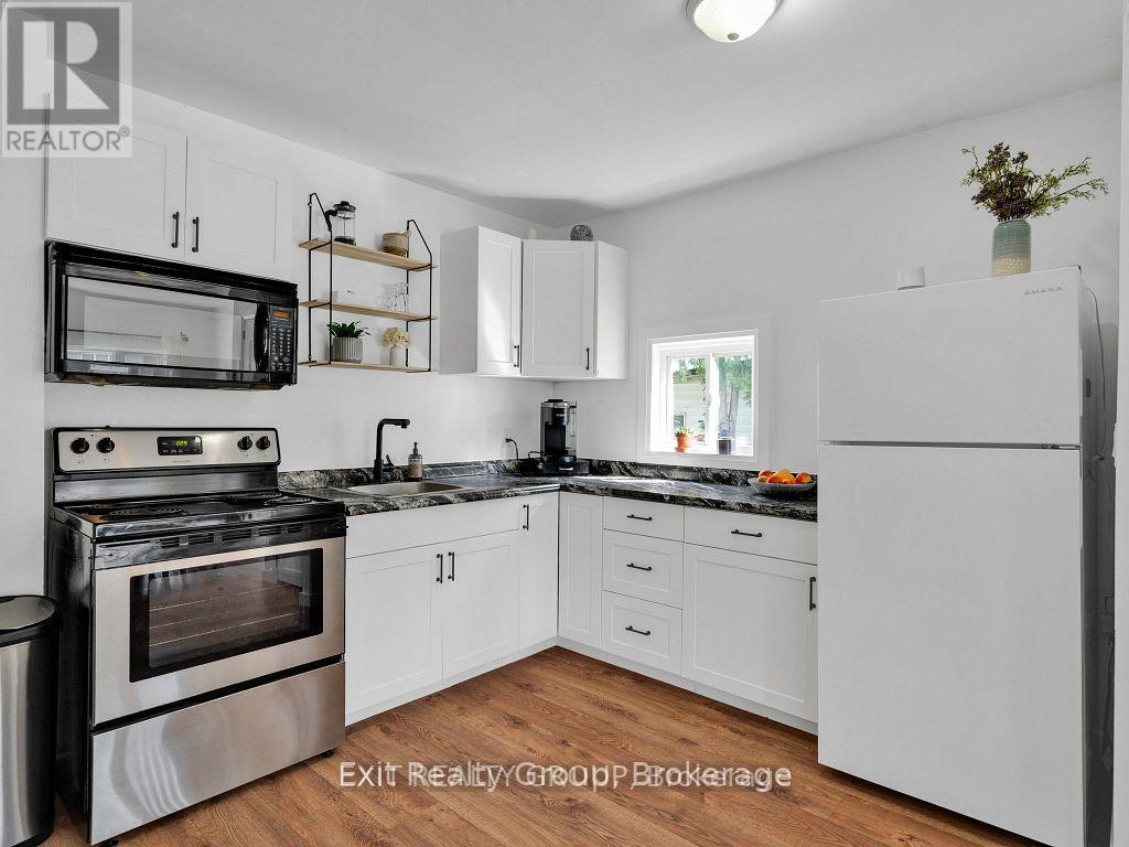 109 PRINCE EDWARD STREET - 9