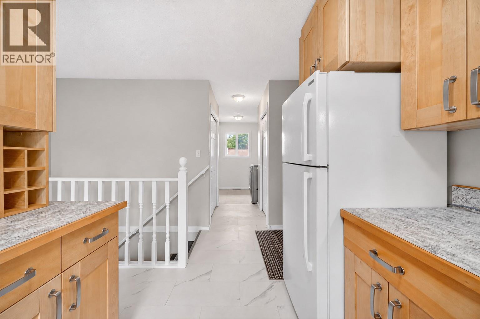 2731 Okanagan Avenue NE - 23