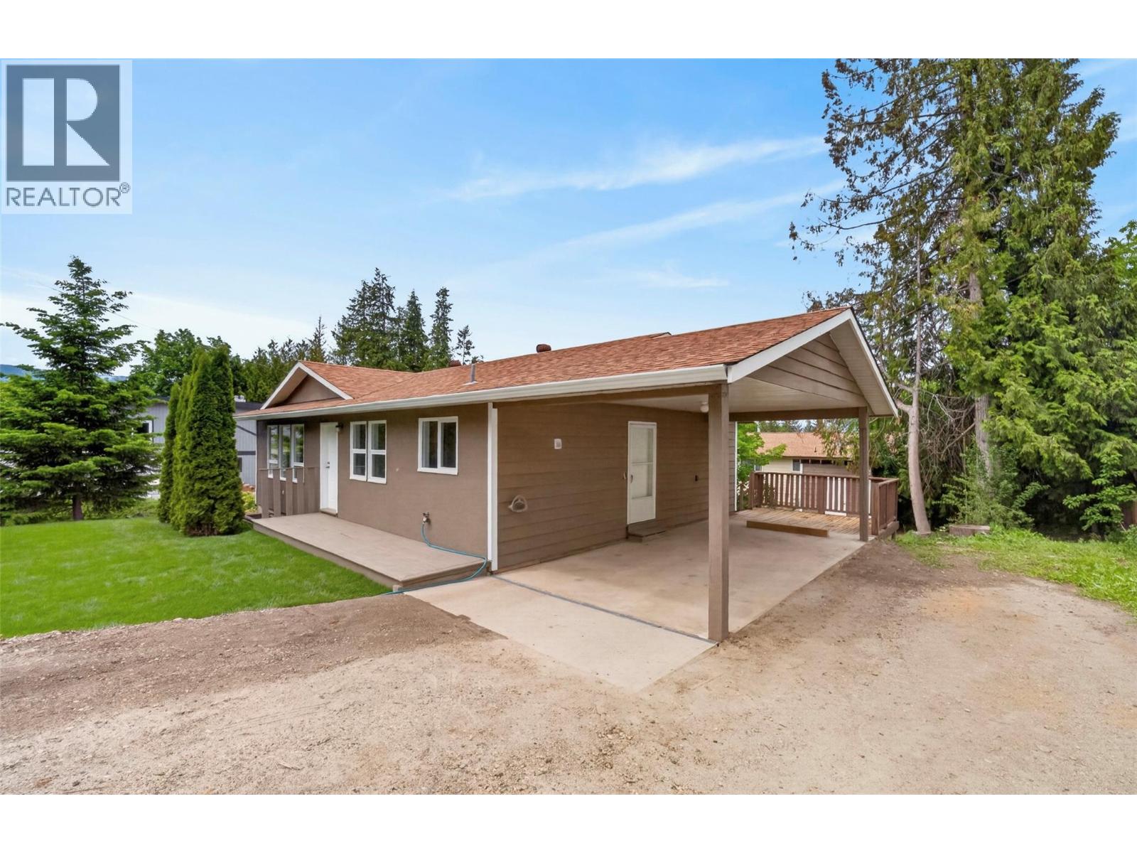 2731 Okanagan Avenue NE - 57