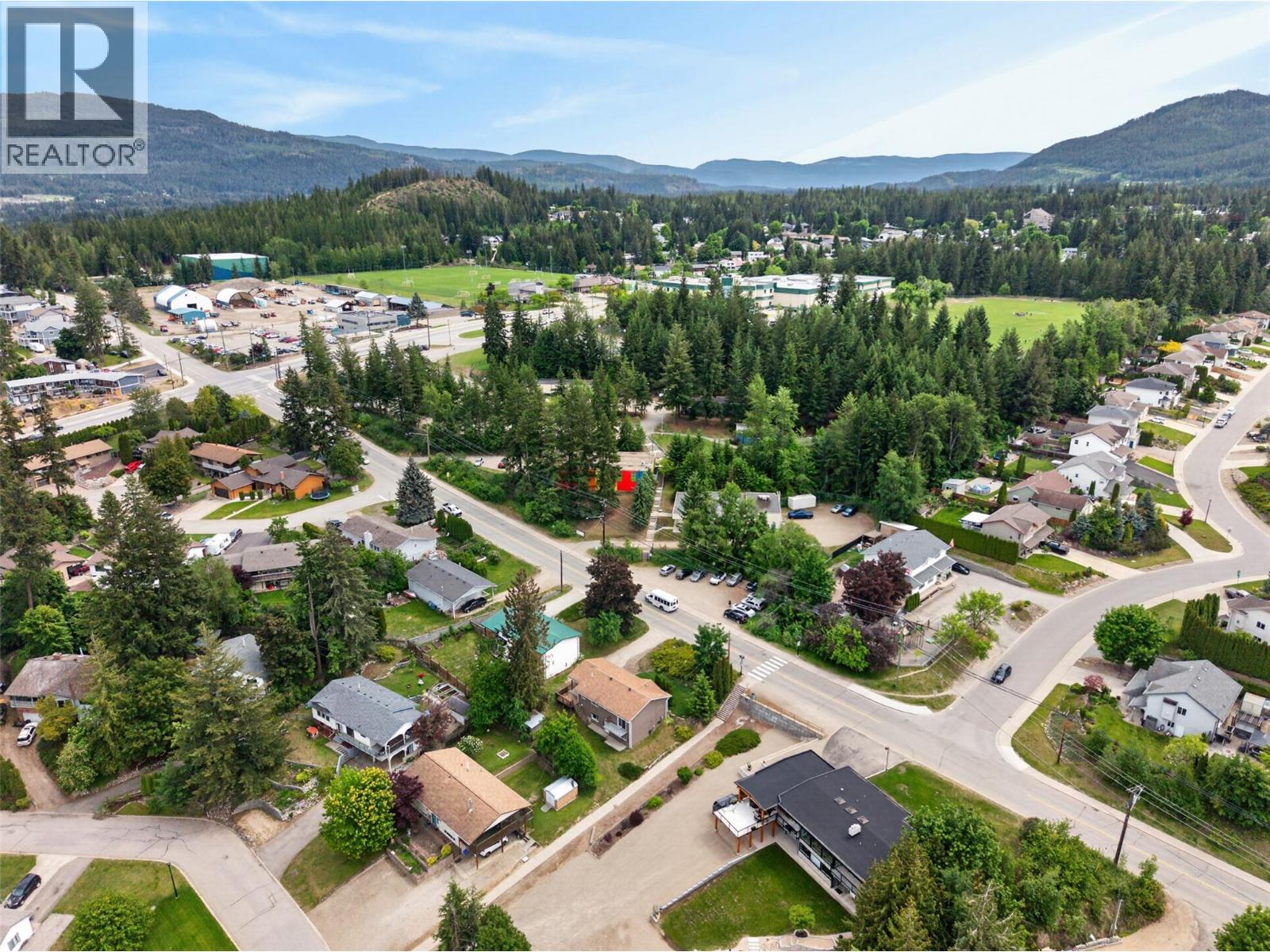 2731 Okanagan Avenue NE - 79