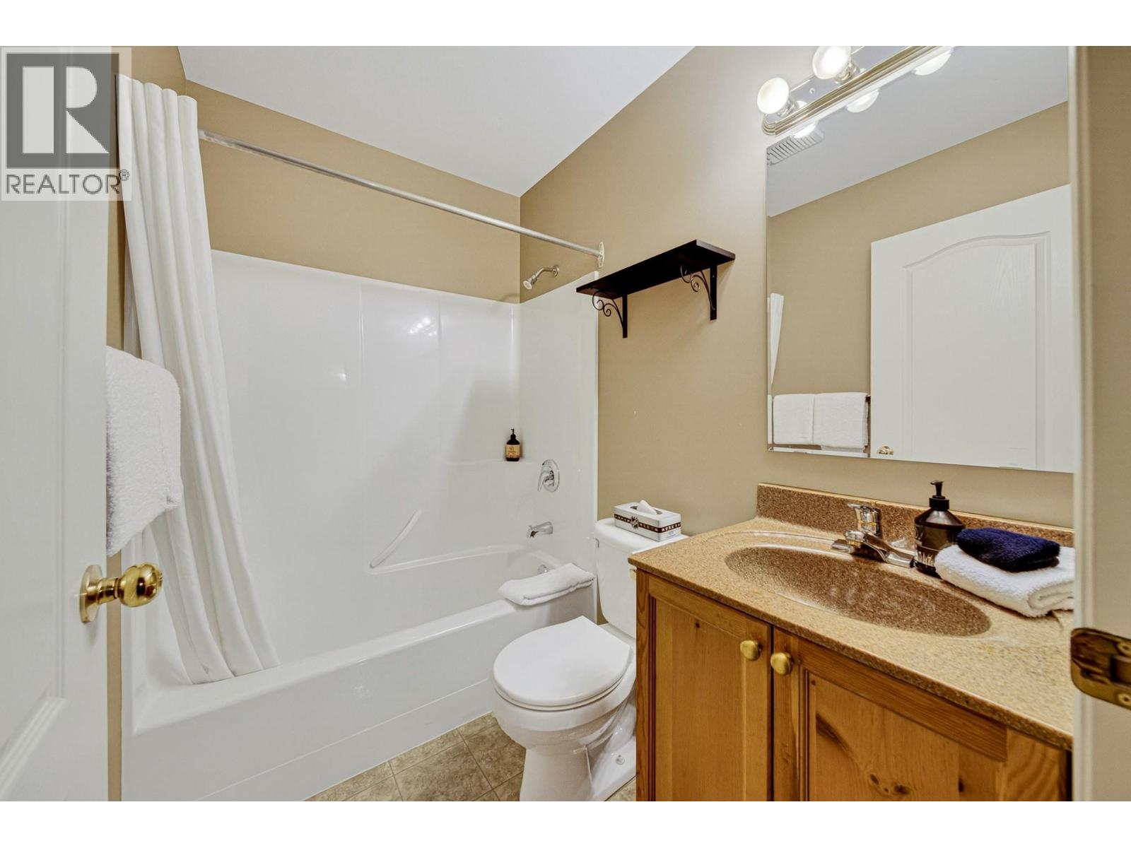 #1326 1300 RIVERSIDE Way - 32