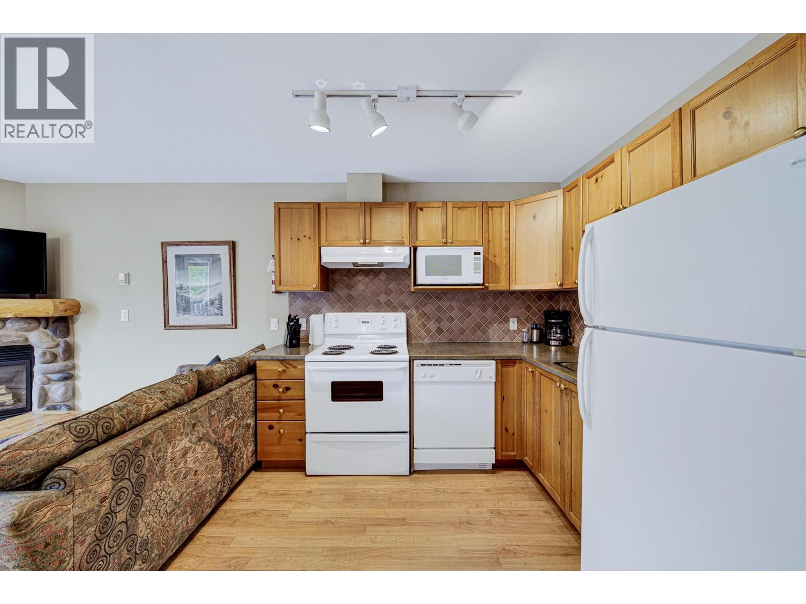 #1326 1300 RIVERSIDE Way - 14