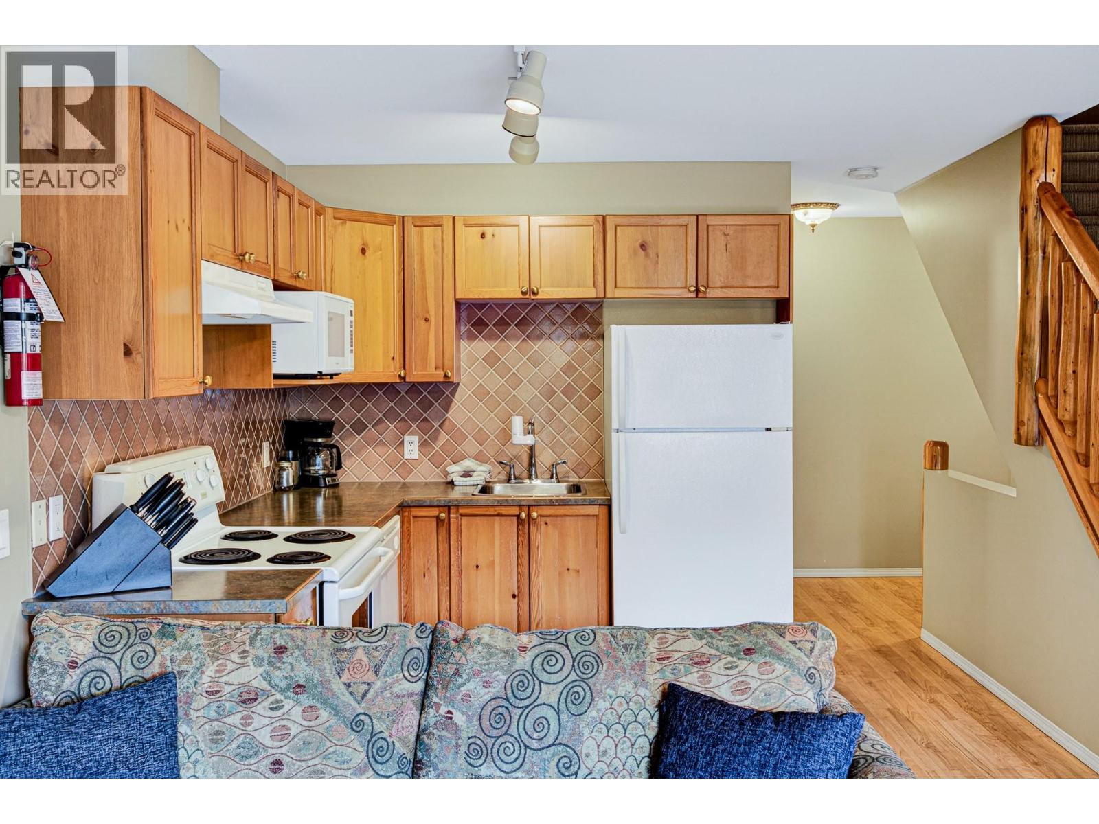 #1326 1300 RIVERSIDE Way - 16