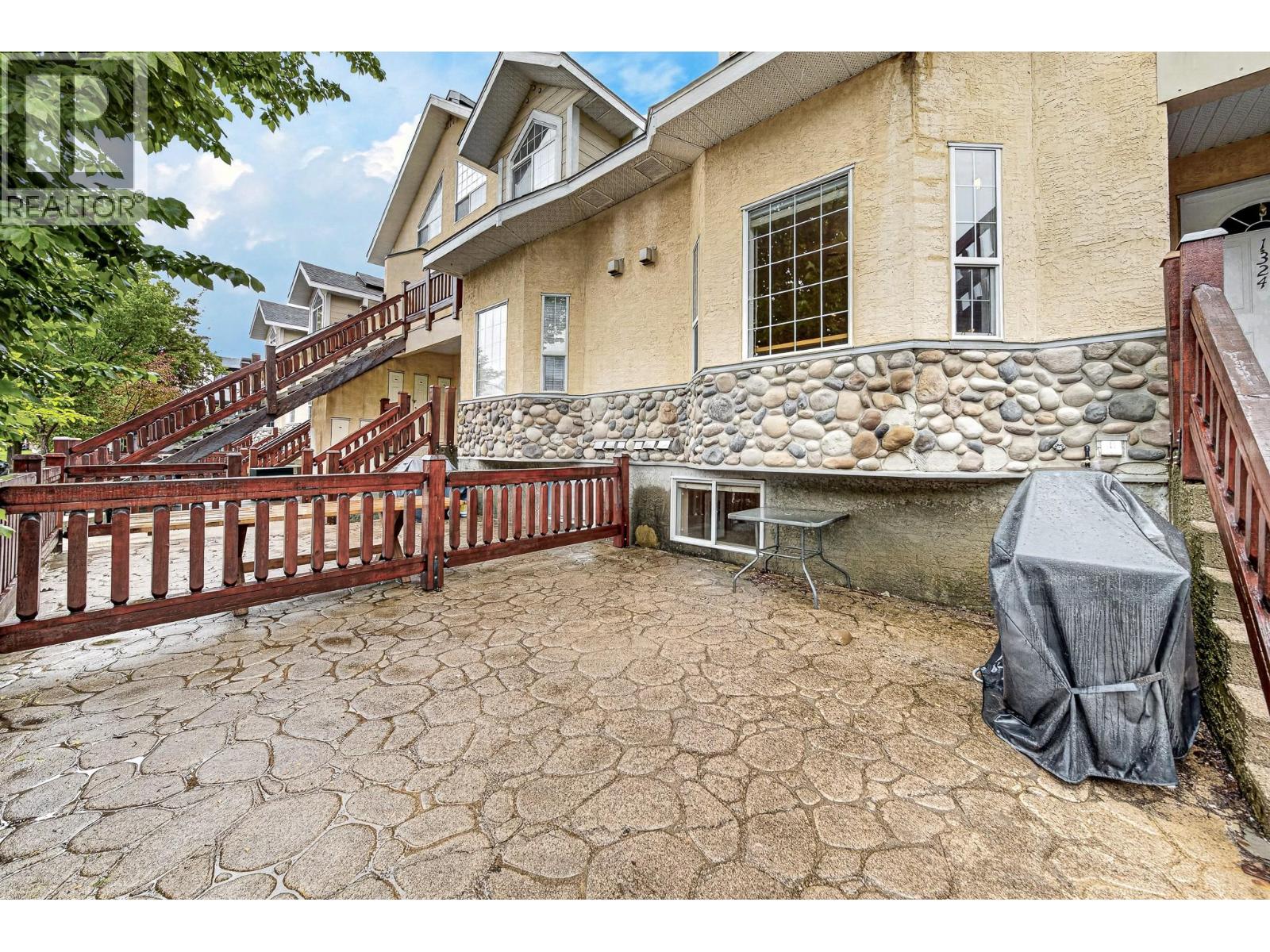 #1326 1300 RIVERSIDE Way - 37