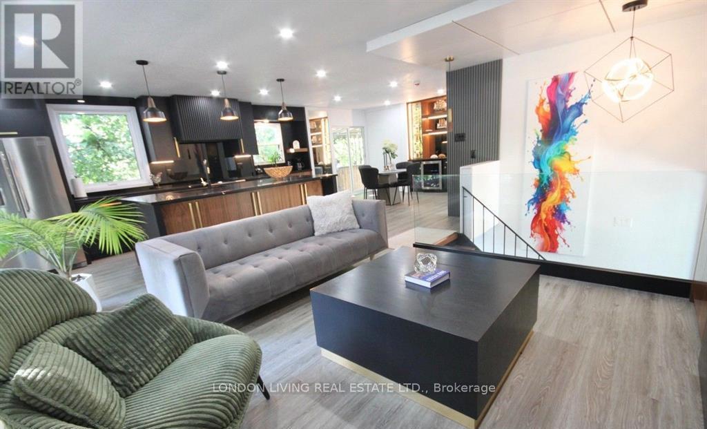 890 VISCOUNT ROAD - 3