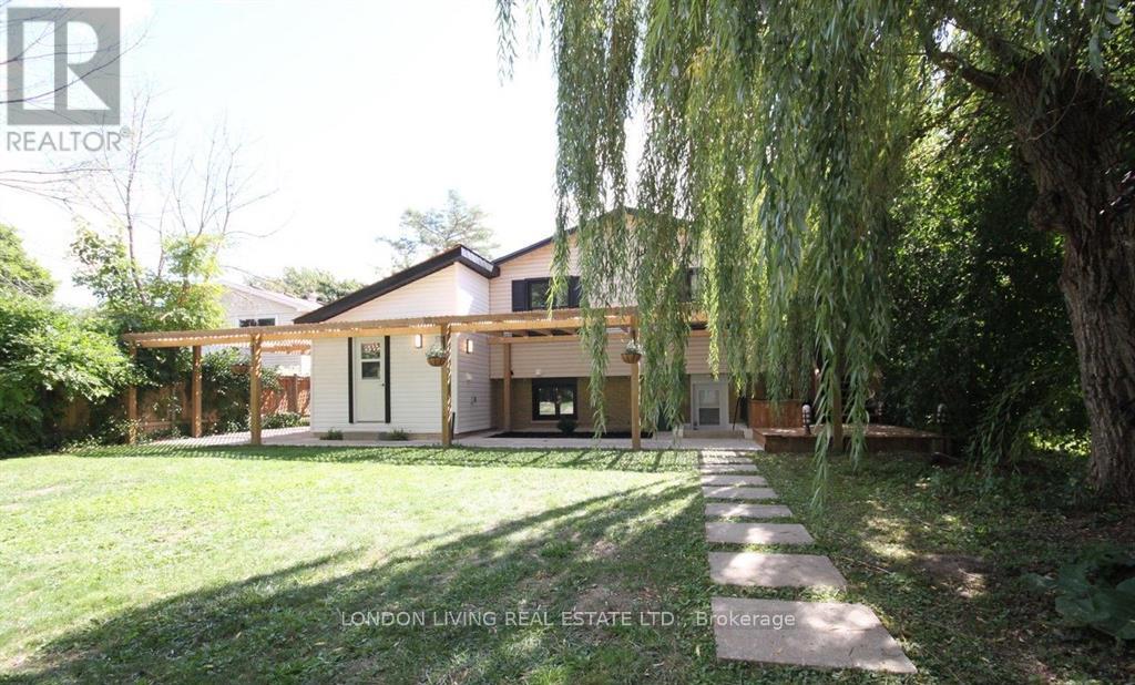 890 VISCOUNT ROAD - 37