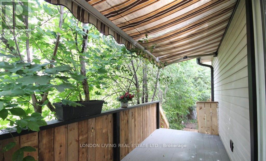 890 VISCOUNT ROAD - 38