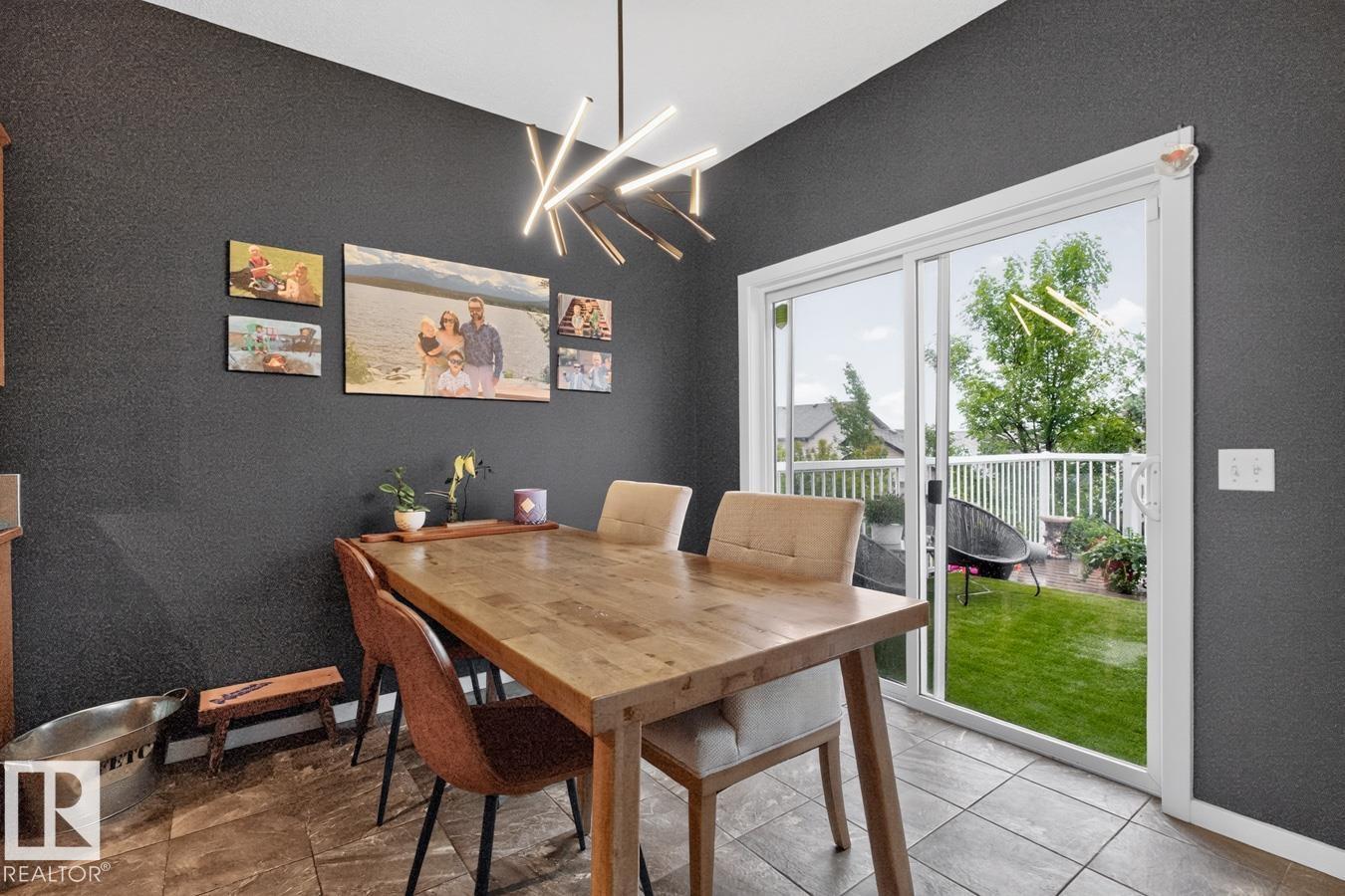 82 CARLYLE CR — photo 13
