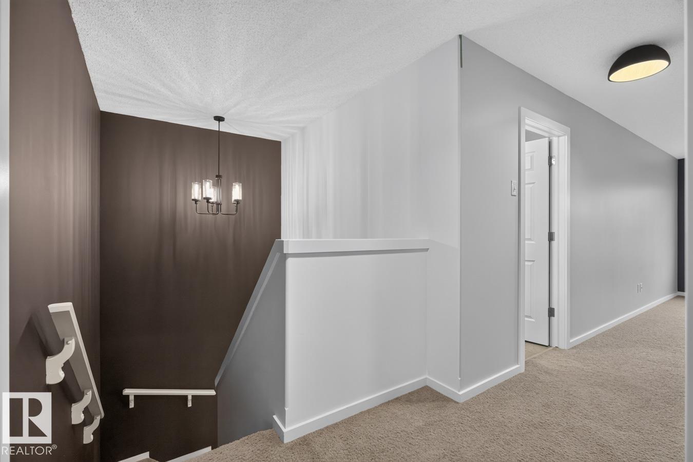 82 CARLYLE CR — photo 20