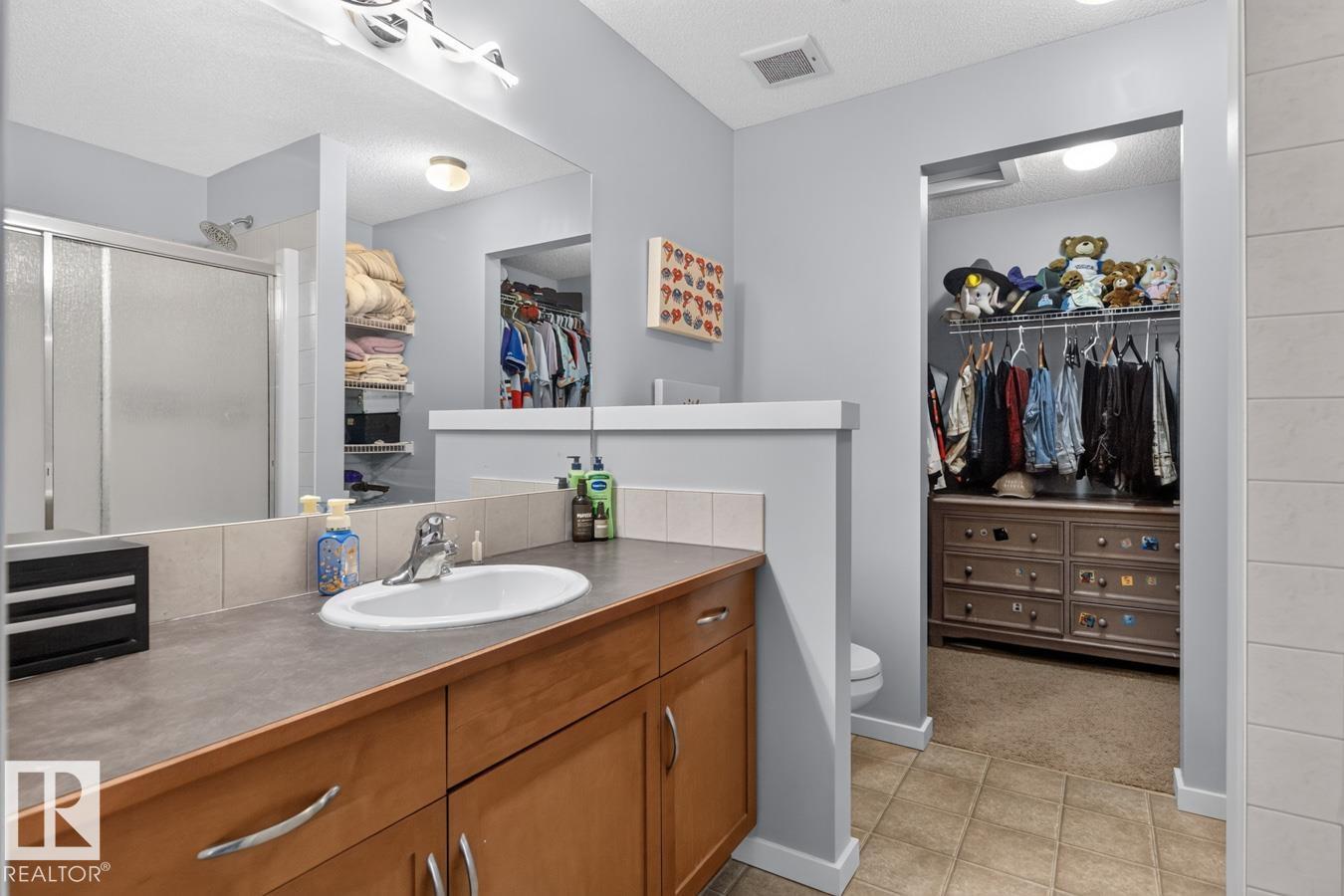 82 CARLYLE CR — photo 26