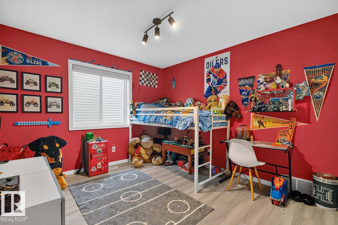 82 CARLYLE CR — photo 27