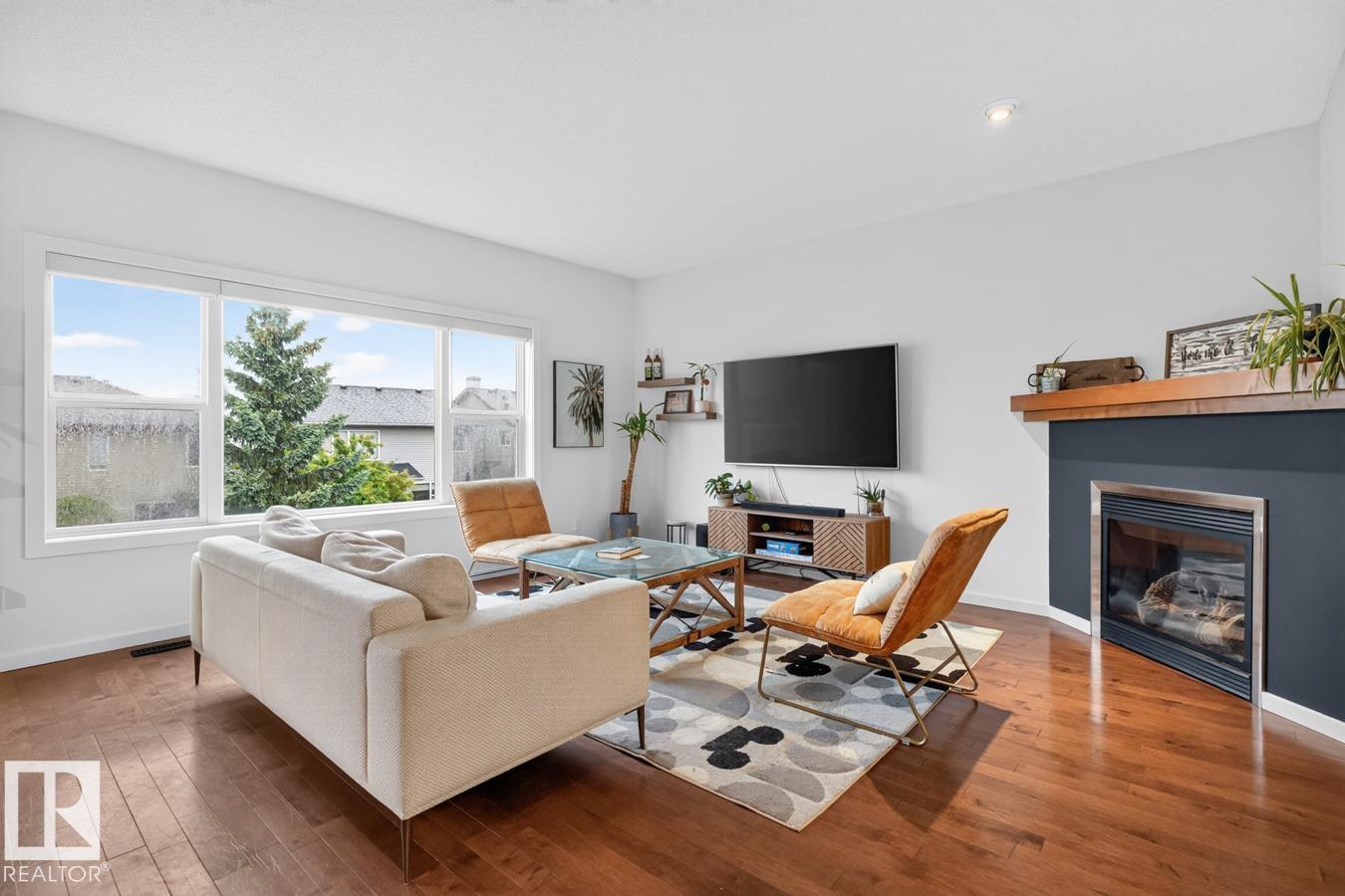 82 CARLYLE CR - photo 3