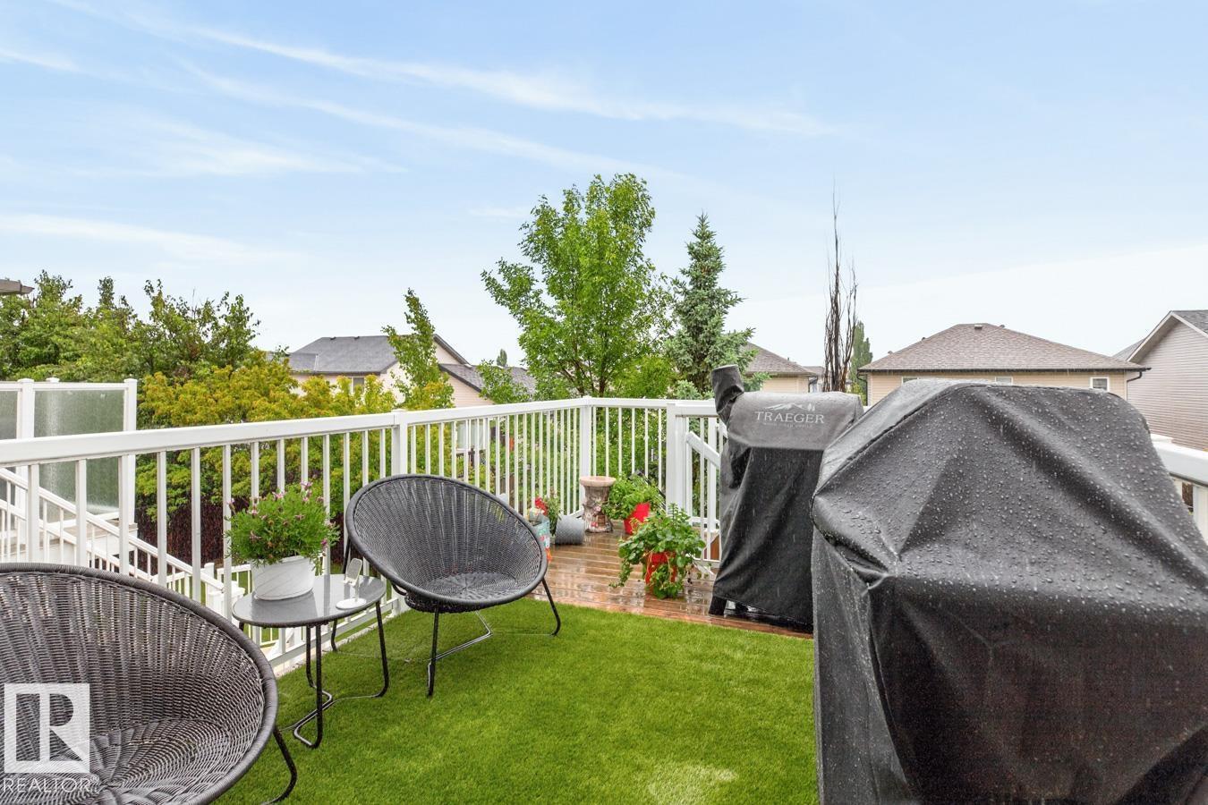 82 CARLYLE CR — photo 34
