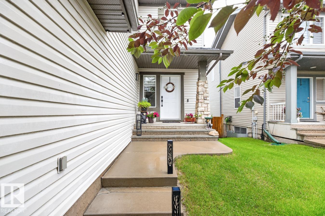 82 CARLYLE CR — photo 38