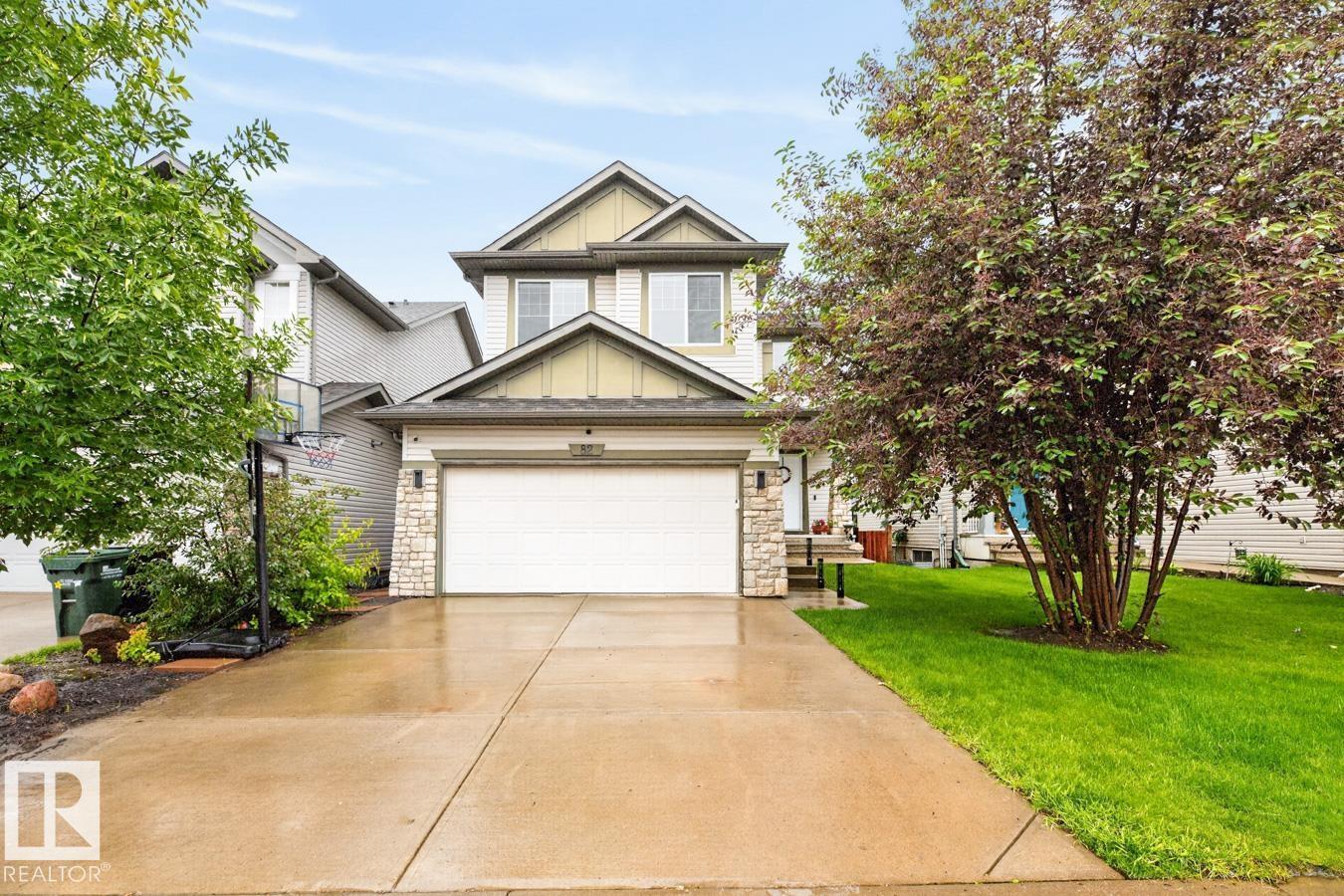 82 CARLYLE CR — photo 40