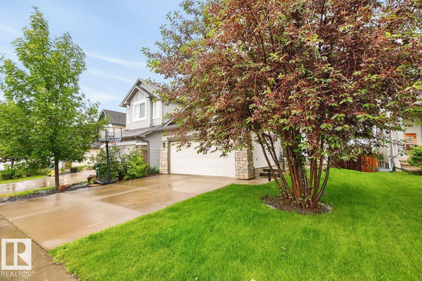 82 CARLYLE CR — photo 41