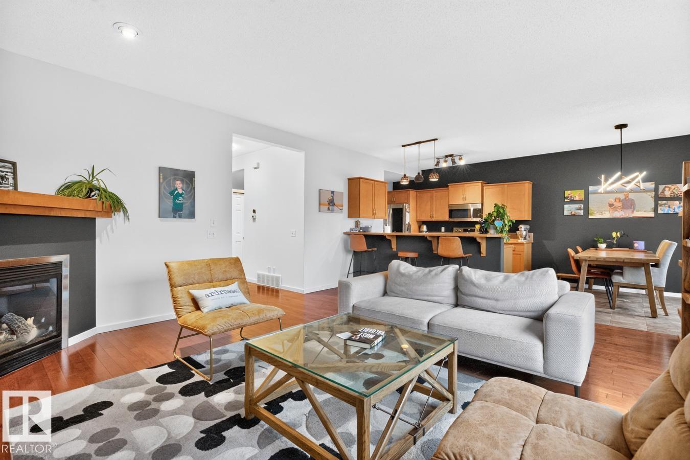 82 CARLYLE CR - photo 5