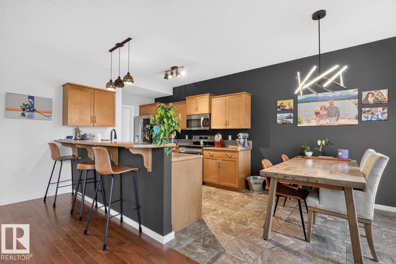 82 CARLYLE CR — photo 7