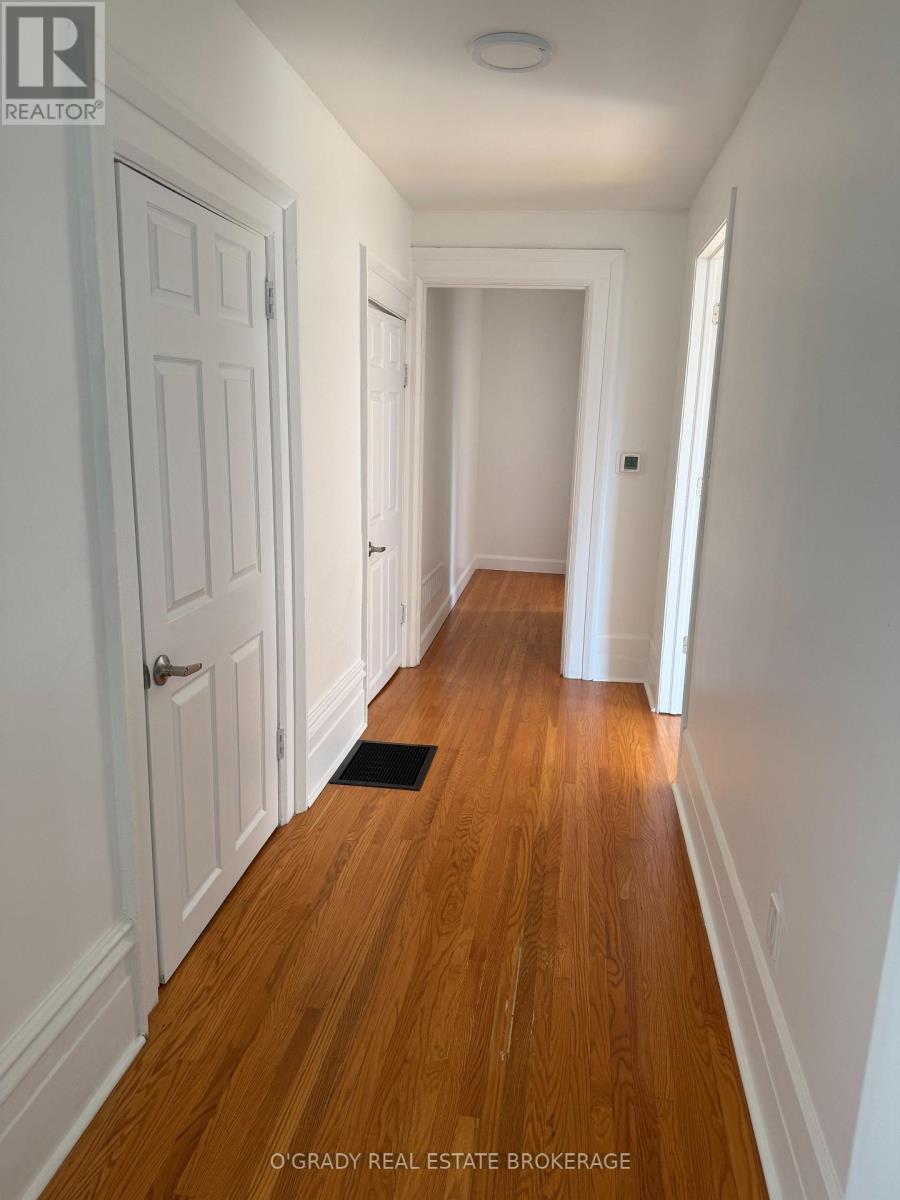 28 JAMES STREET E - 11