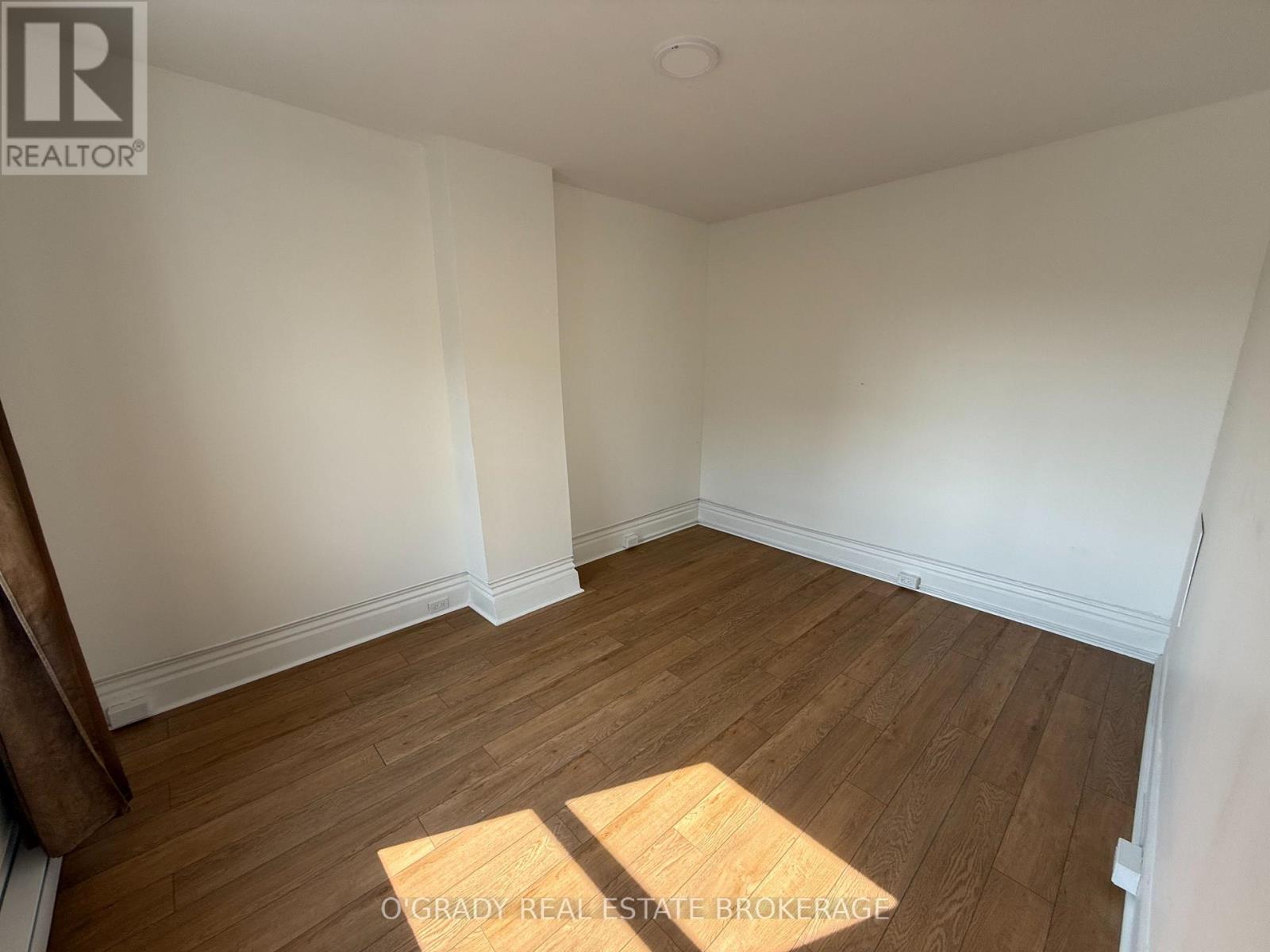 28 JAMES STREET E - 30