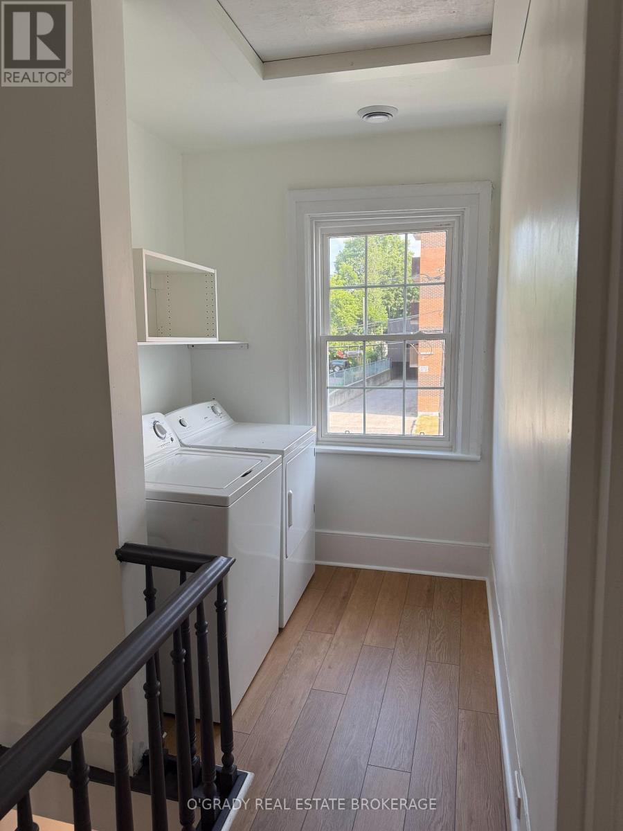 28 JAMES STREET E - 32