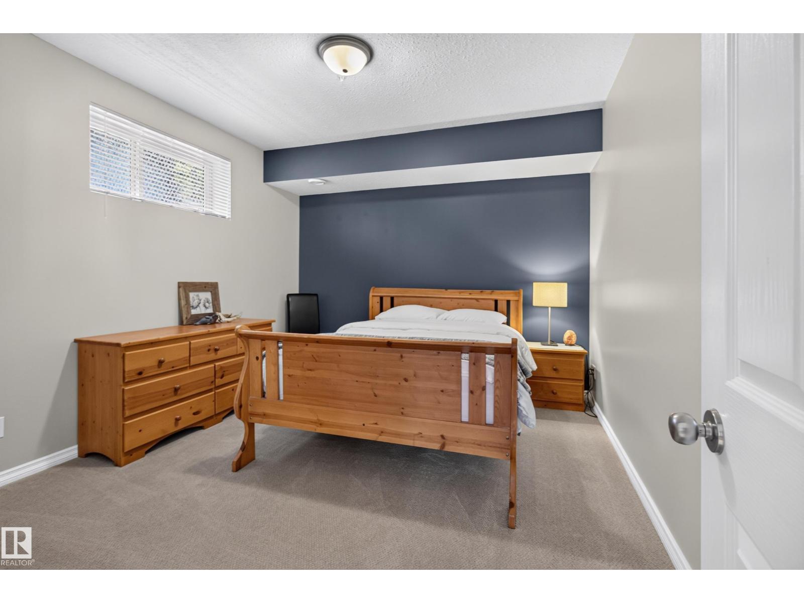 #20 52304 RGE ROAD 233 - 39