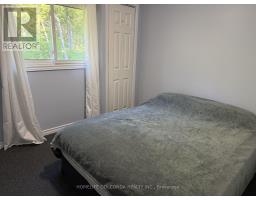 15 Poplar Crescent, Oro Medonte, ON L0L1T0 Photo 11