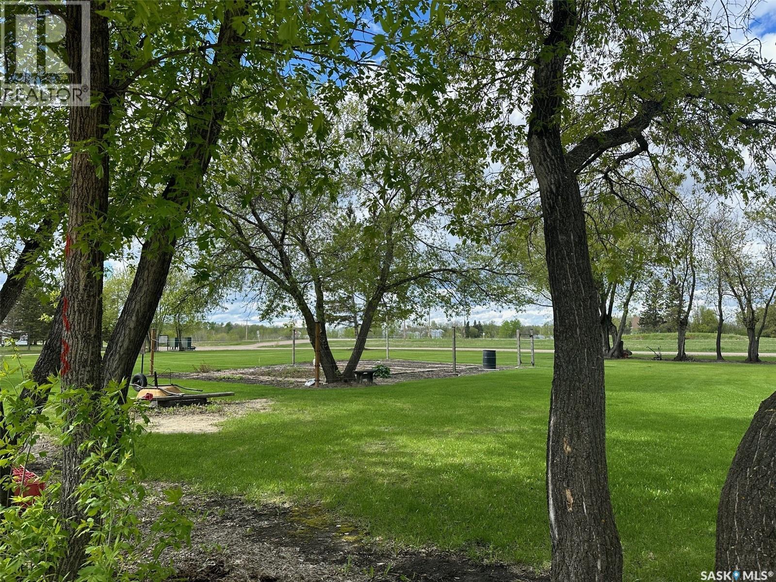 1 1st STREET - photo 2
