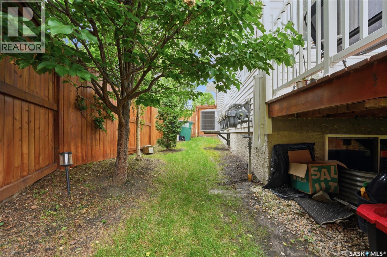 #113 Salloum CRESCENT - 52