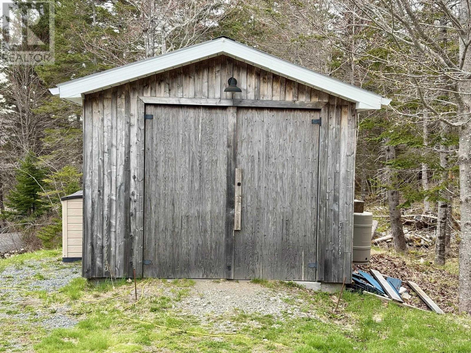 9384 HIGHWAY 7 - 17