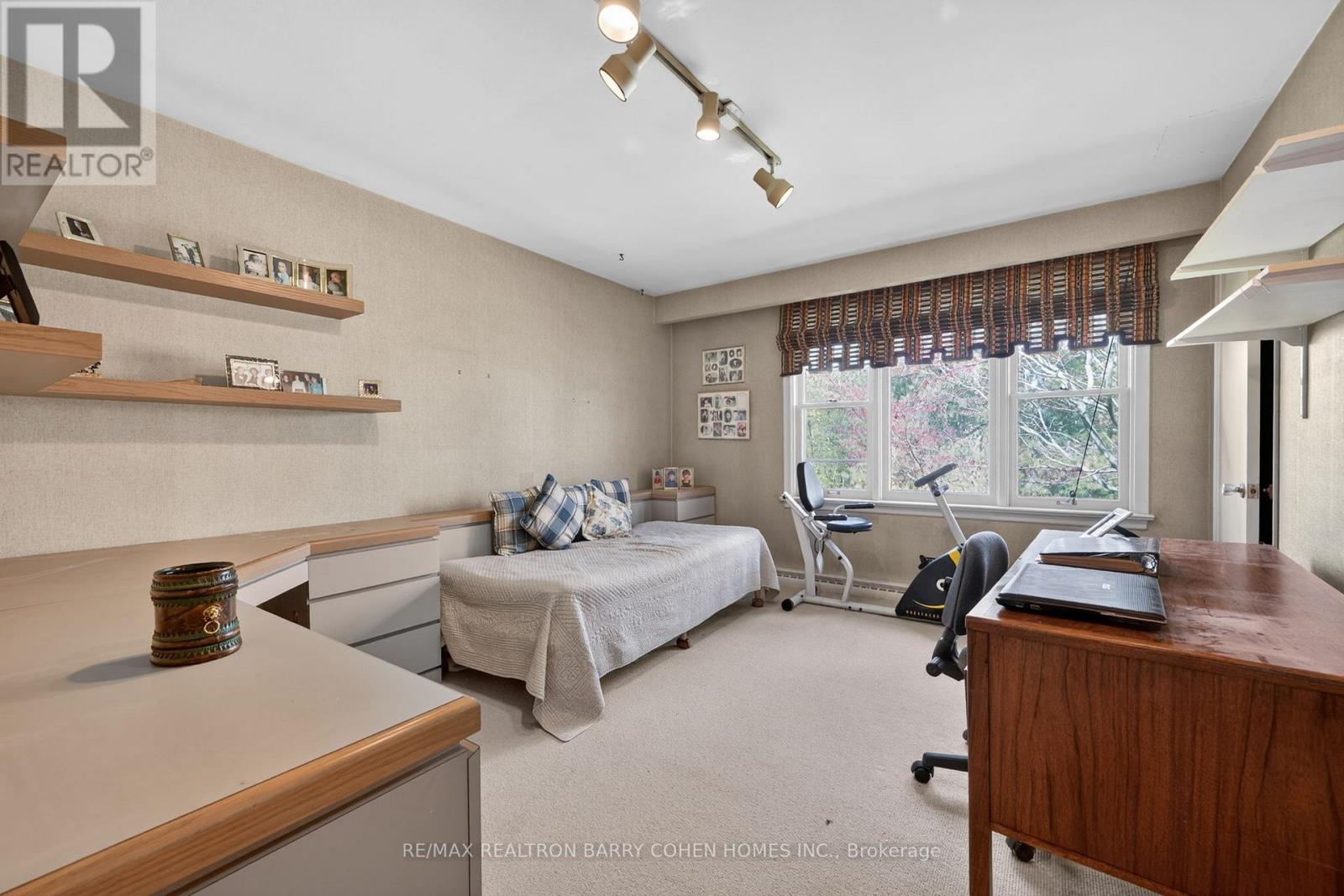18 BRIAN CLIFF DRIVE - 8