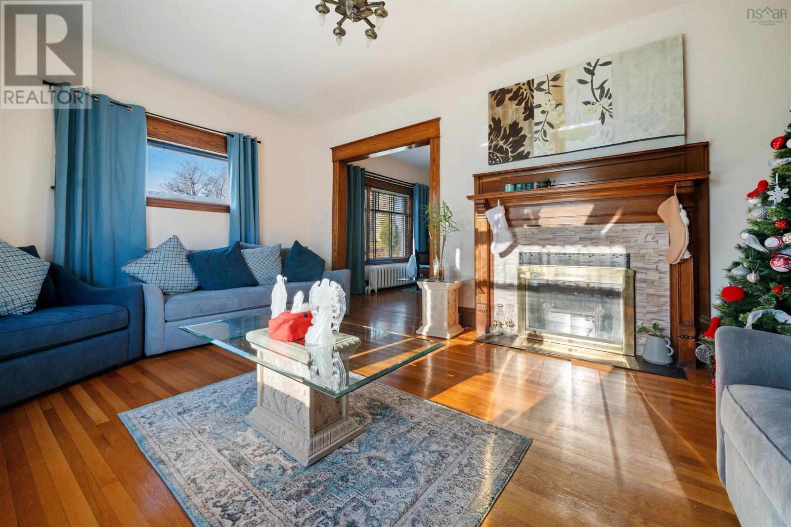 132 Almont Avenue - 9